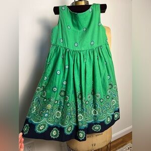 Gap girls green dress with lining, pockets and zip up back with button closure